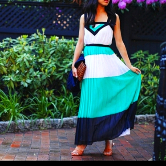 Banana Republic x Milly Maxi Pleated Dress - Picture 1 of 10